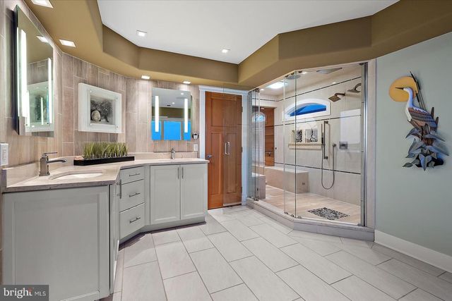 12957 HARBOR RD, Ocean City, MD 21842