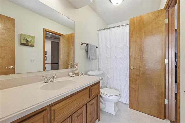 14512 W 69th Terrace, Shawnee, KS 66216