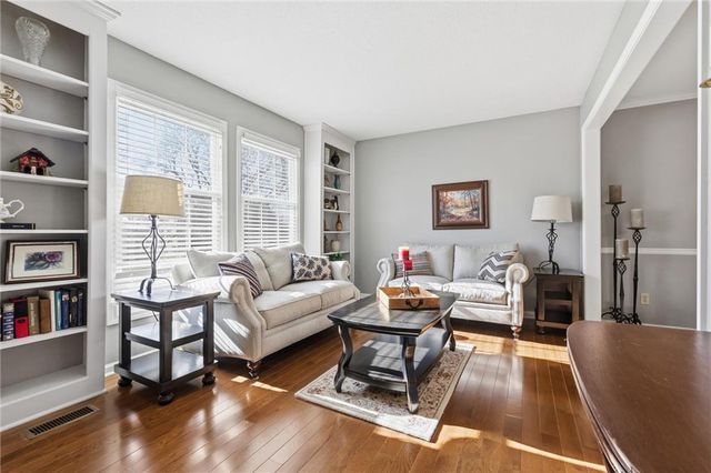 14512 W 69th Terrace, Shawnee, KS 66216