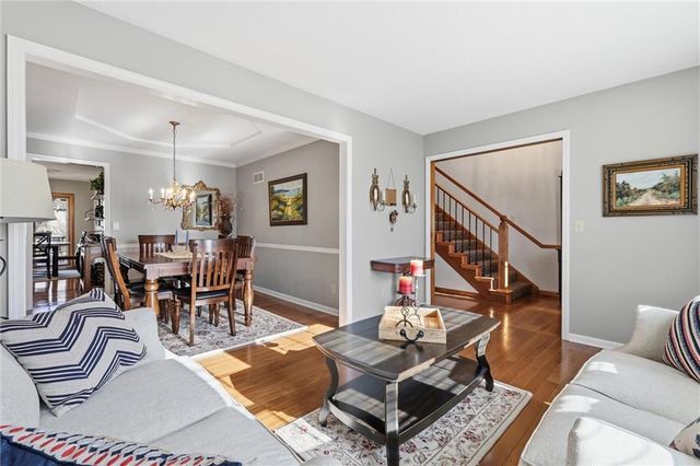 14512 W 69th Terrace, Shawnee, KS 66216