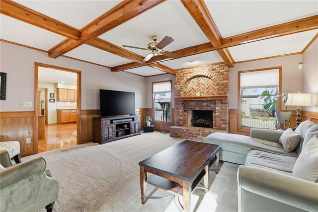 14512 W 69th Terrace, Shawnee, KS 66216