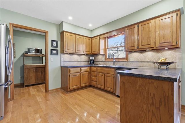 14512 W 69th Terrace, Shawnee, KS 66216