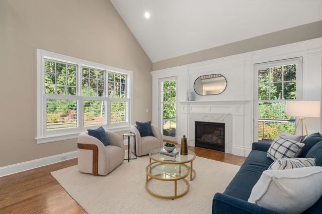 13 Garrison Way 13, Carlisle, MA 01741