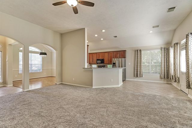 126 S Regan Mead Circle, The Woodlands, TX 77382
