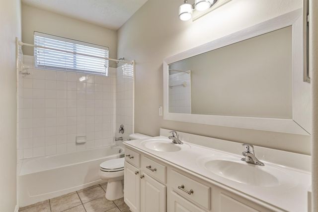 126 S Regan Mead Circle, The Woodlands, TX 77382