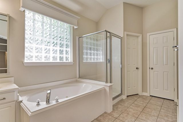 126 S Regan Mead Circle, The Woodlands, TX 77382