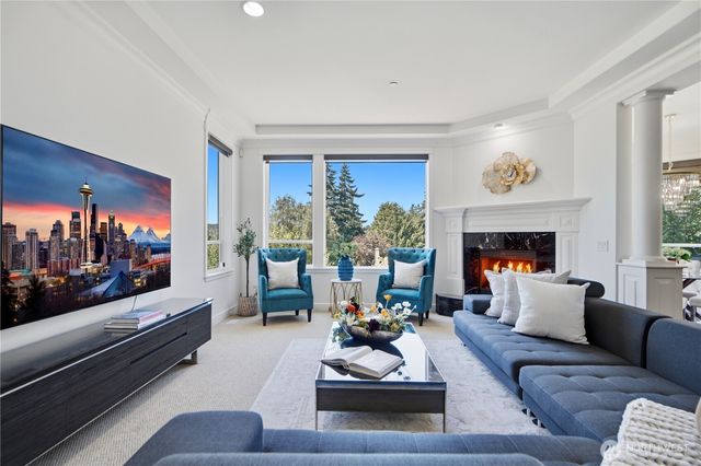 11022 SE 61st Place, Bellevue, WA 98006