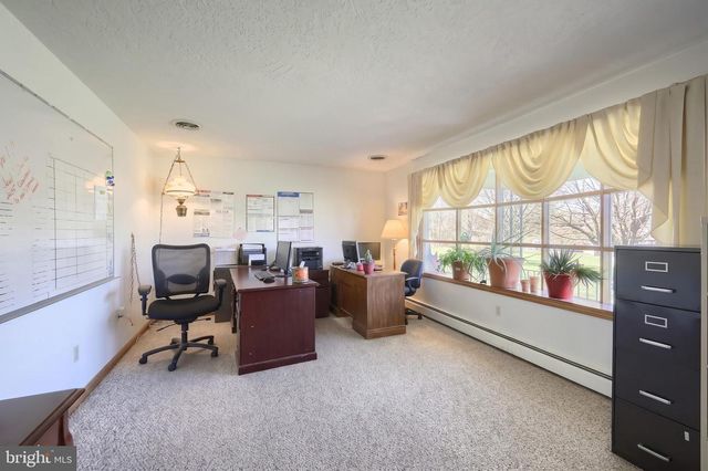4270 NURSERY RD, Dover, PA 17315