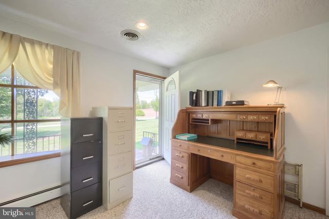 4270 NURSERY RD, Dover, PA 17315