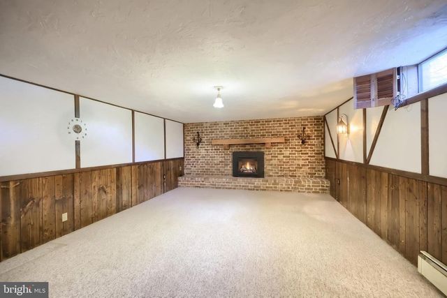 4270 NURSERY RD, Dover, PA 17315