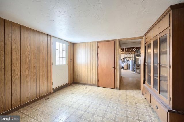 4270 NURSERY RD, Dover, PA 17315