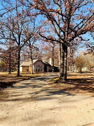 455 Timber Lakes, Powderly, TX 75473