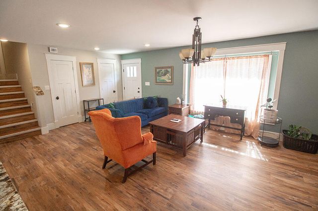 3104 OAK LAWN DR, Columbia, MO 65203