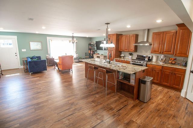 3104 OAK LAWN DR, Columbia, MO 65203