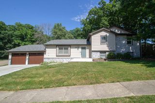 3104 OAK LAWN DR, Columbia, MO 65203