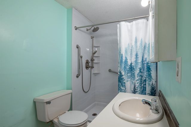 181 Cannongate Iii Road, Nashua, NH 03063