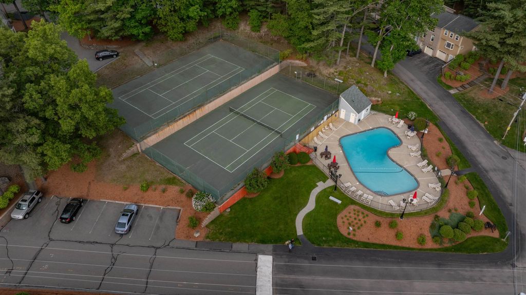 Image 23 of property listing at 181 Cannongate Iii Road, Nashua, NH 03063
