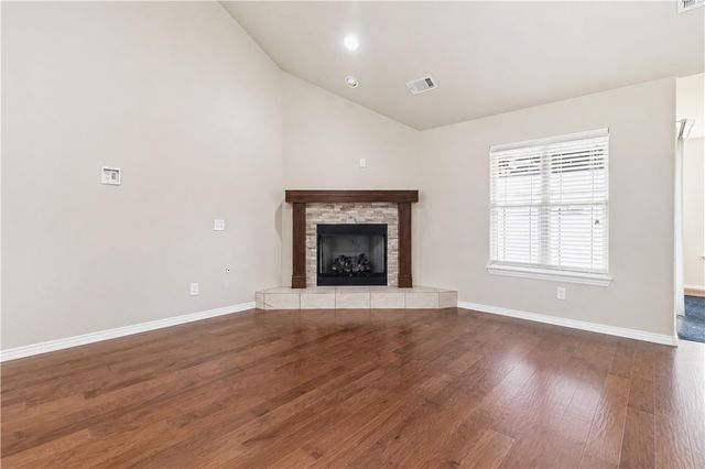 1900 SW Birch Street, Bentonville, AR 72713