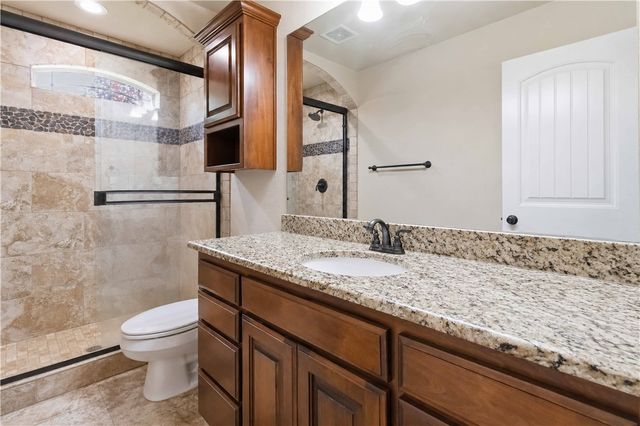 1900 SW Birch Street, Bentonville, AR 72713
