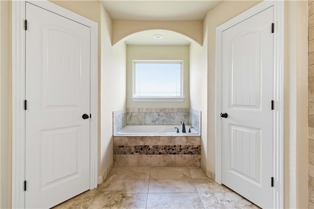 1900 SW Birch Street, Bentonville, AR 72713