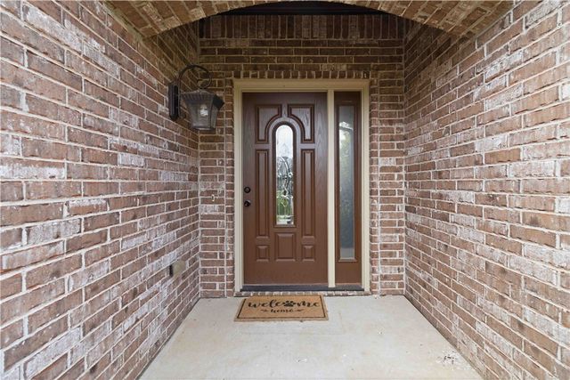 1900 SW Birch Street, Bentonville, AR 72713