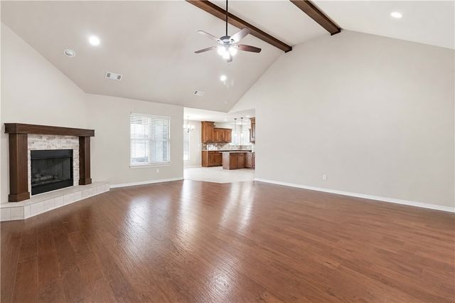 1900 SW Birch Street, Bentonville, AR 72713