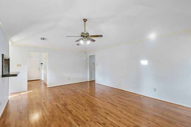8018 Holiday Lane, Houston, TX 77075