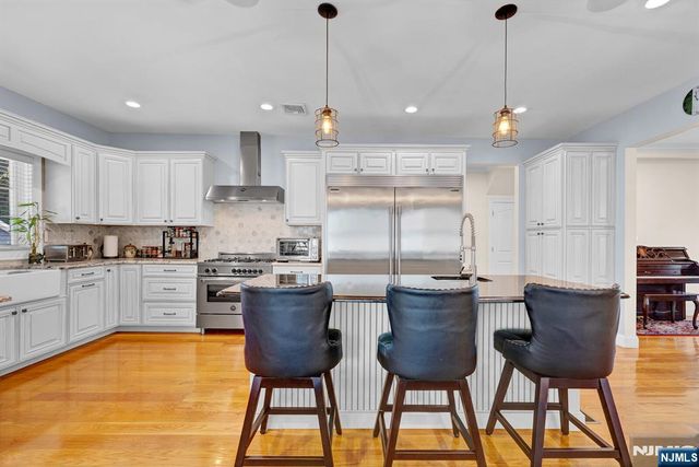 238 Walter Avenue, Hasbrouck Heights, NJ 07604
