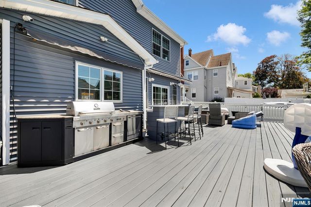 238 Walter Avenue, Hasbrouck Heights, NJ 07604