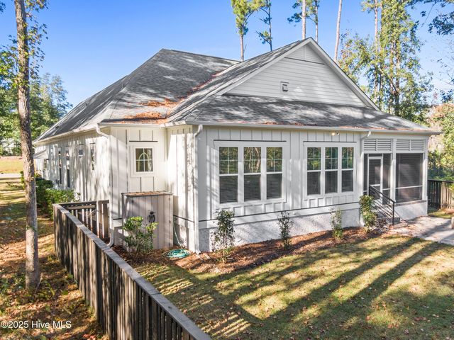 1712 Herons View Drive, Wilmington, NC 28401