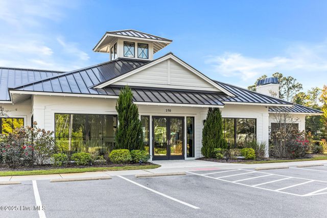 1712 Herons View Drive, Wilmington, NC 28401