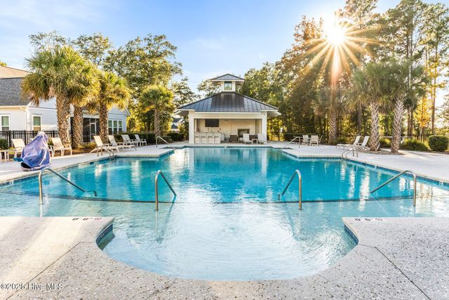 1712 Herons View Drive, Wilmington, NC 28401