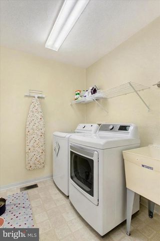 607 HERITAGE DR, Gettysburg, PA 17325
