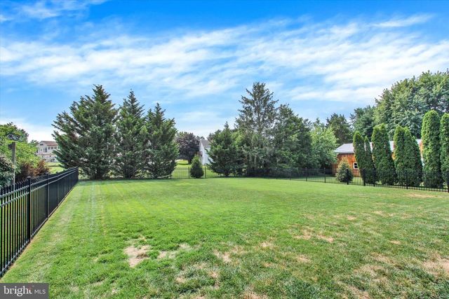 607 HERITAGE DR, Gettysburg, PA 17325