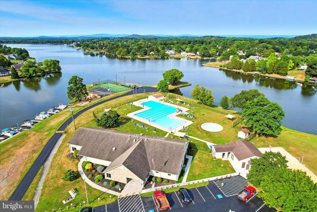 607 HERITAGE DR, Gettysburg, PA 17325