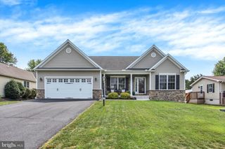 607 HERITAGE DR, Gettysburg, PA 17325