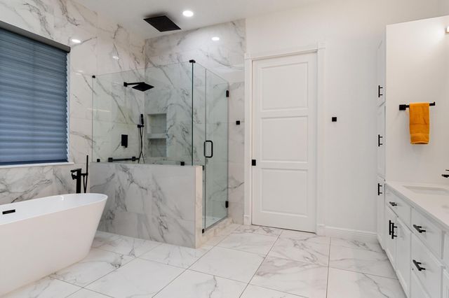 346 The Oaks BLVD, Elgin, TX 78621