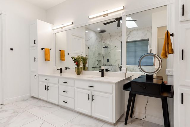 346 The Oaks BLVD, Elgin, TX 78621
