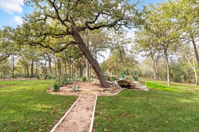 346 The Oaks BLVD, Elgin, TX 78621