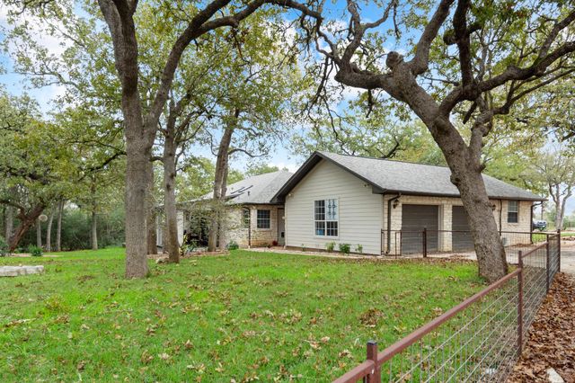 346 The Oaks BLVD, Elgin, TX 78621