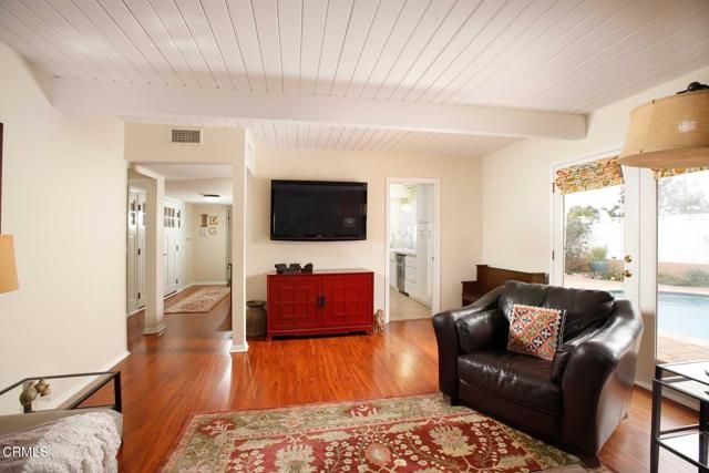 2472 Shields Street, La Crescenta, CA 91214