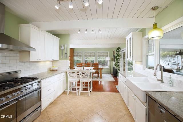 2472 Shields Street, La Crescenta, CA 91214