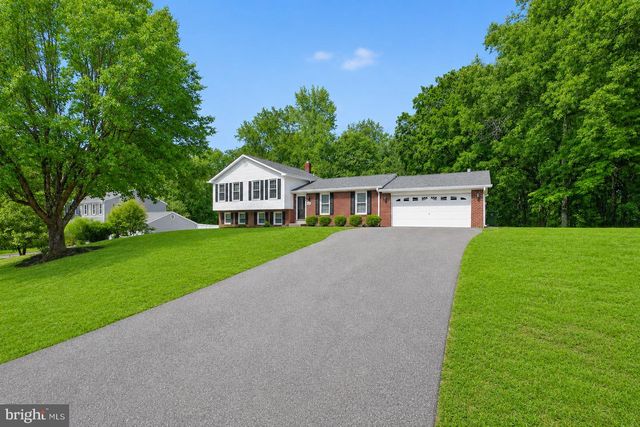 507 CLARKS RUN RD, La Plata, MD 20646