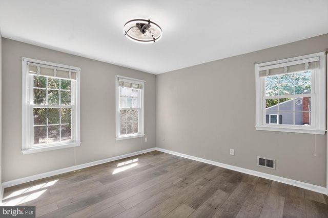 507 CLARKS RUN RD, La Plata, MD 20646