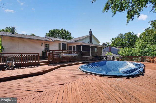 507 CLARKS RUN RD, La Plata, MD 20646