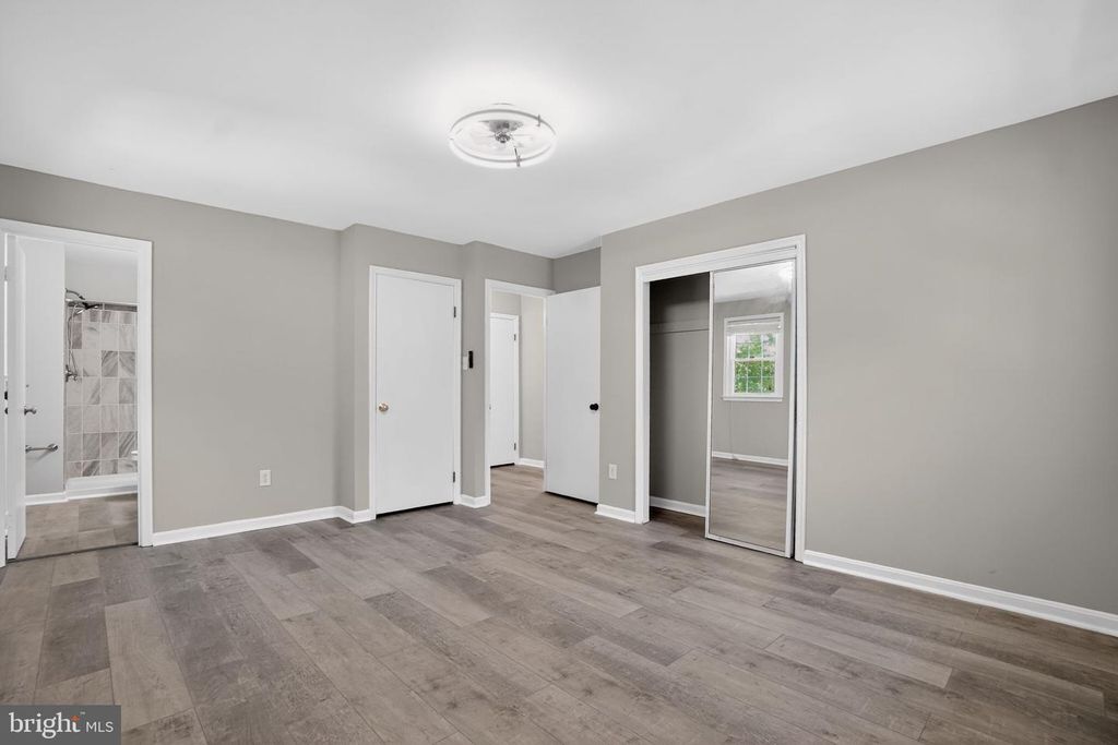 Image 25 of property listing at 507 CLARKS RUN RD, La Plata, MD 20646