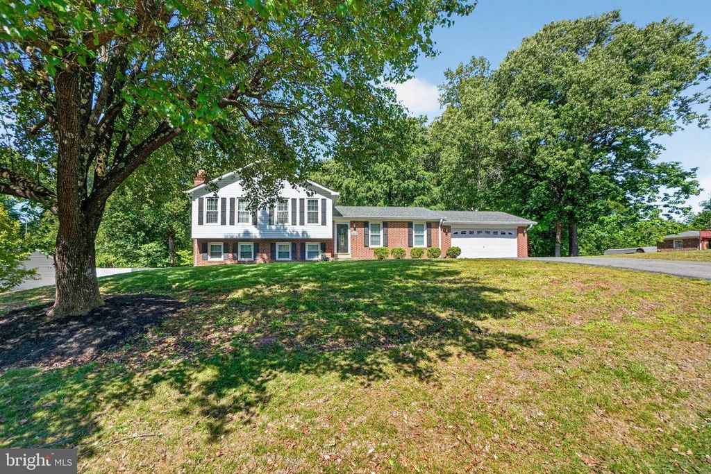 Image 37 of property listing at 507 CLARKS RUN RD, La Plata, MD 20646