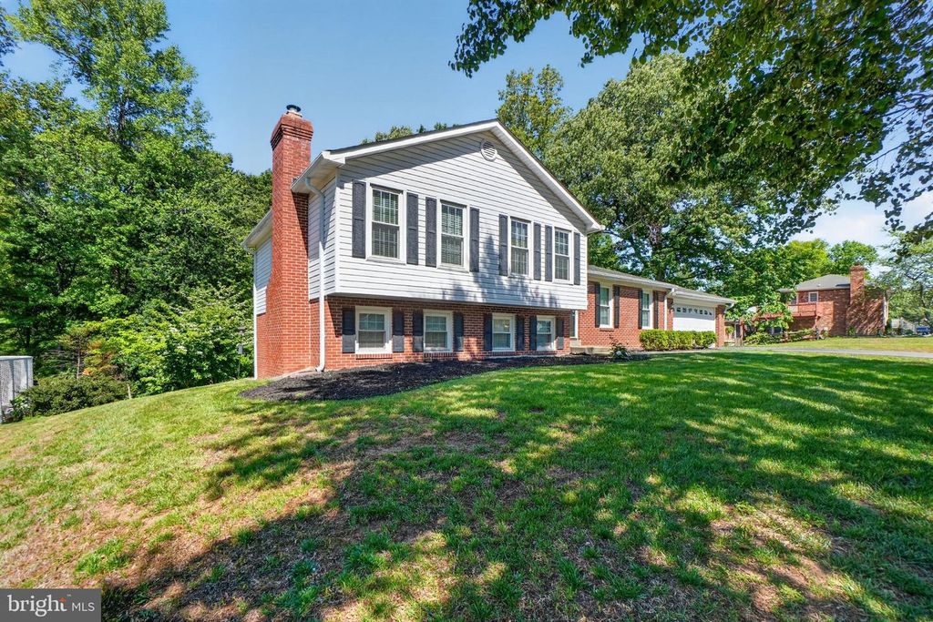 Image 38 of property listing at 507 CLARKS RUN RD, La Plata, MD 20646