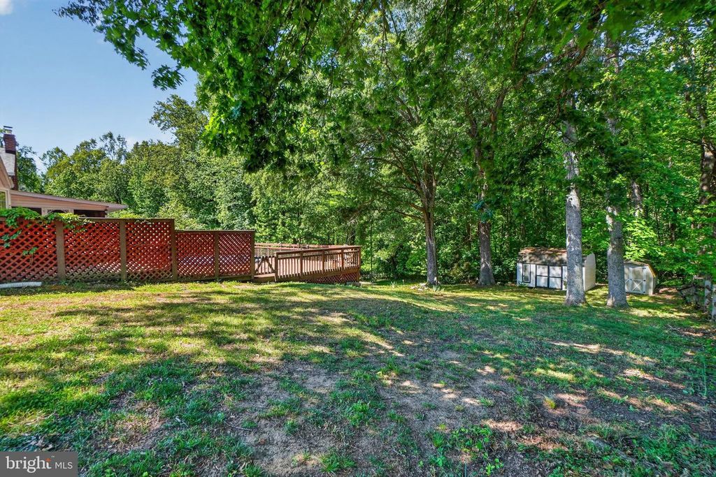 Image 51 of property listing at 507 CLARKS RUN RD, La Plata, MD 20646