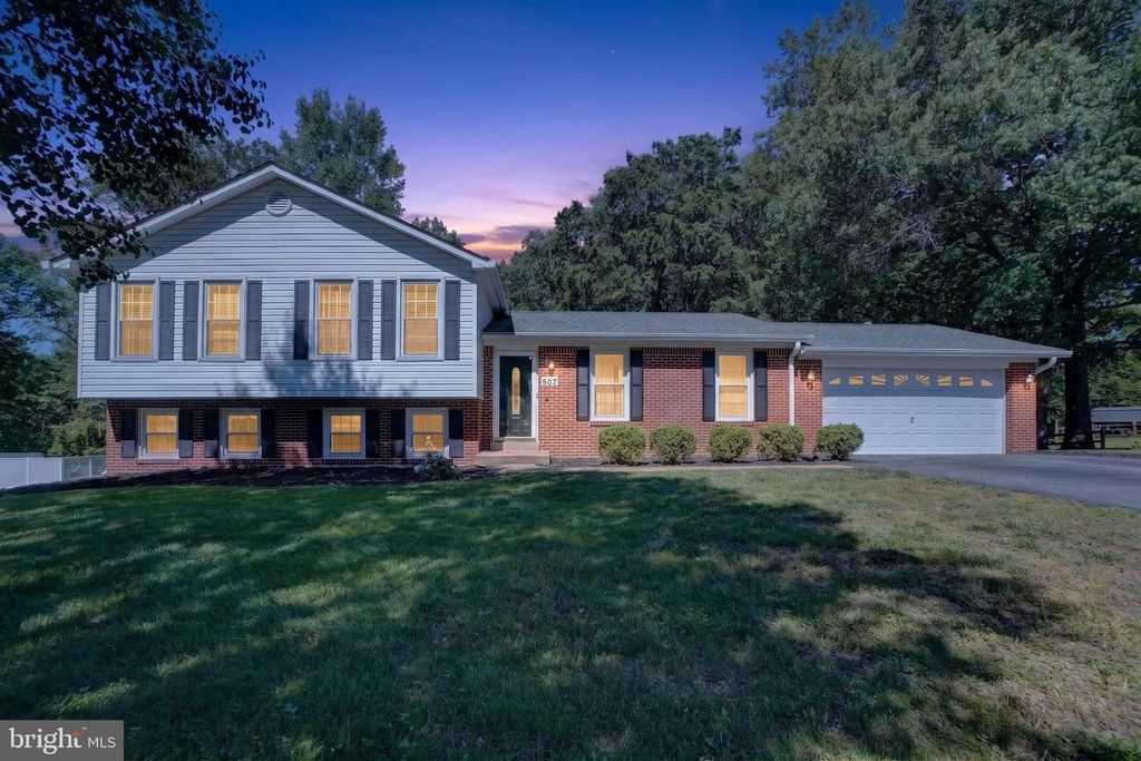 Image 55 of property listing at 507 CLARKS RUN RD, La Plata, MD 20646
